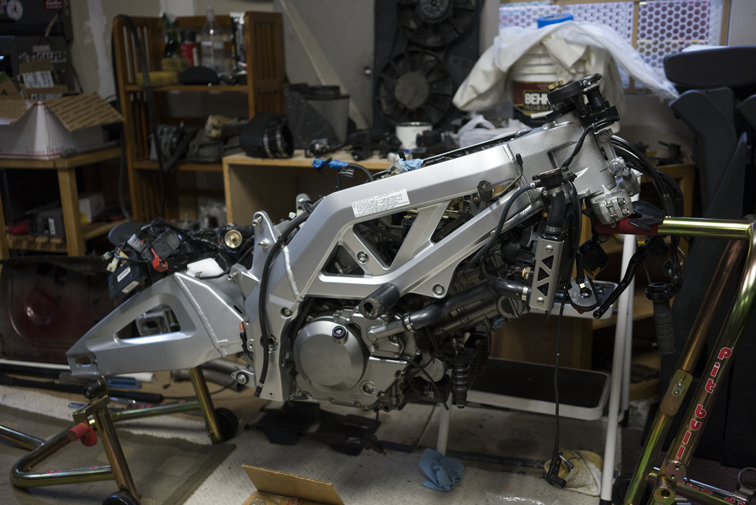 started working on the SV650S again... || blog.peterlombardi.com